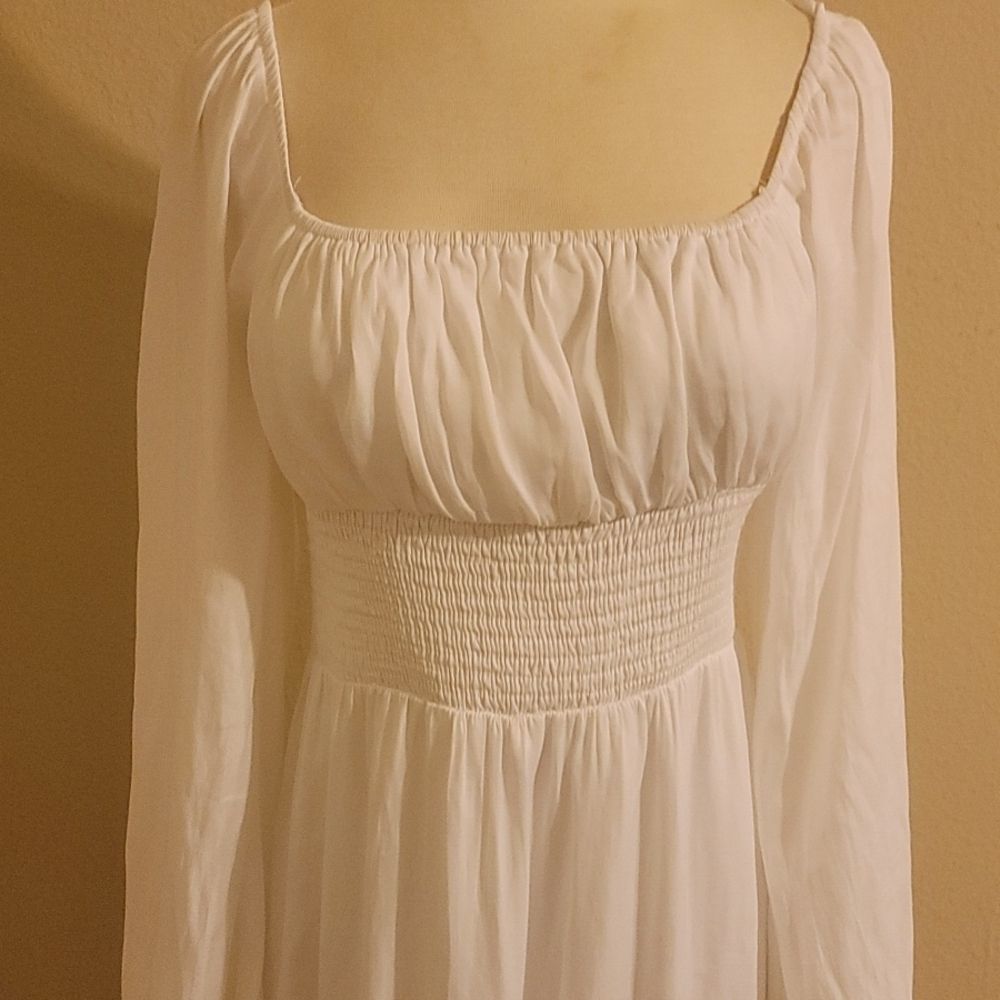 Lulús maxi dress size small. - Picture 4 of 12